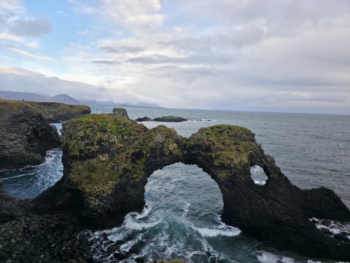 Lóndrangar 巨石岩觀景點 照片 1